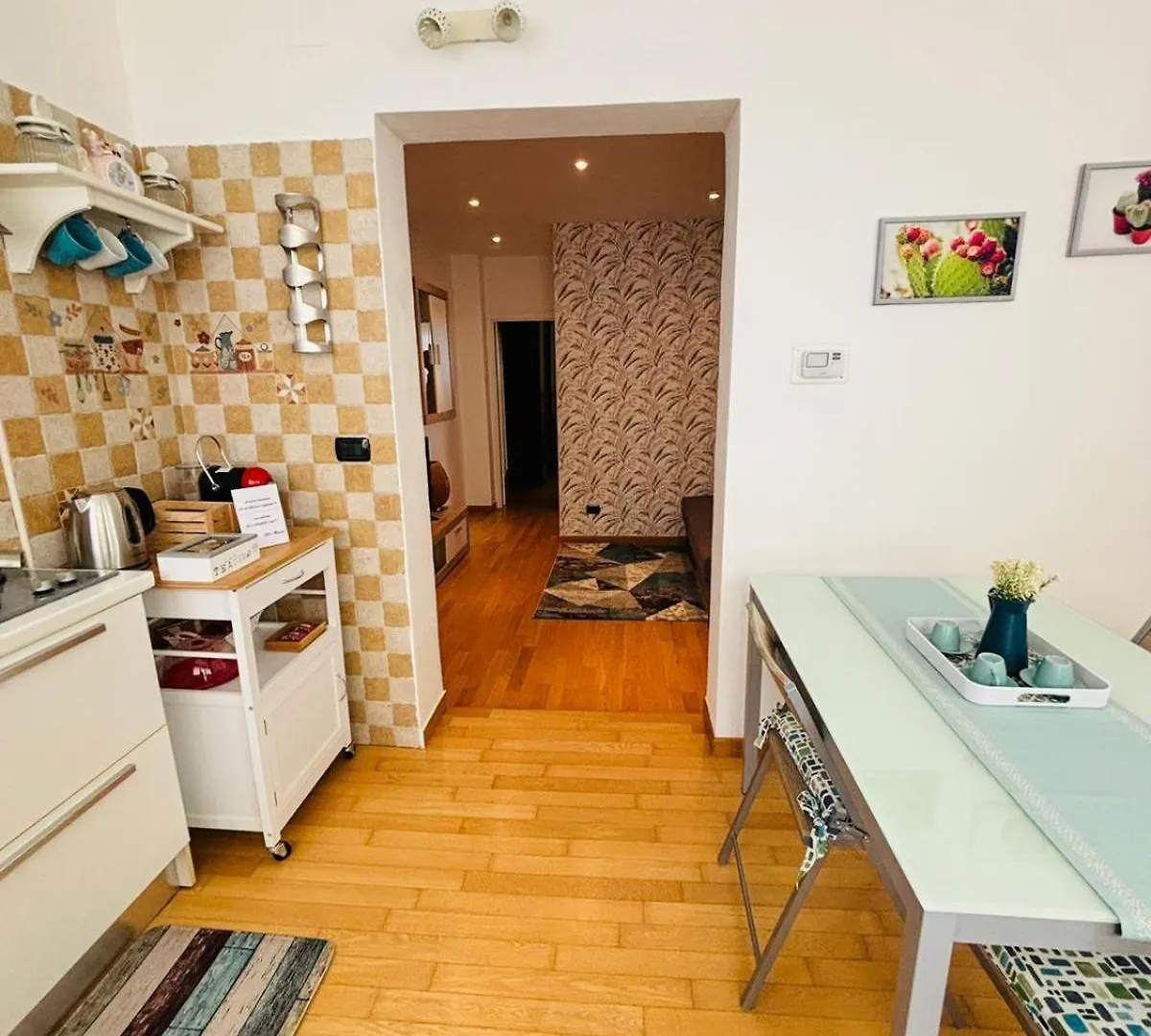 Апартаменты Oli'S House Бари 0*,