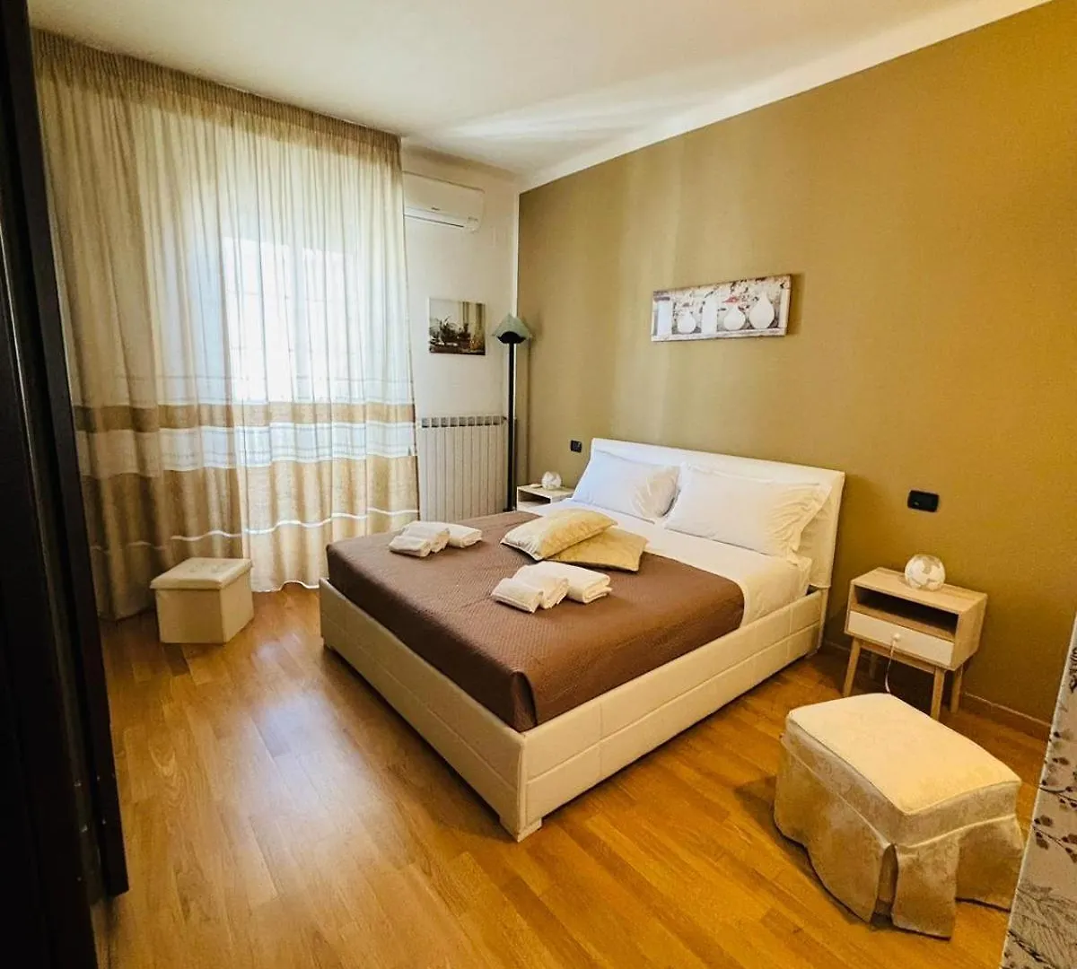 Апартаменты Oli'S House Бари 0*,  Италия
